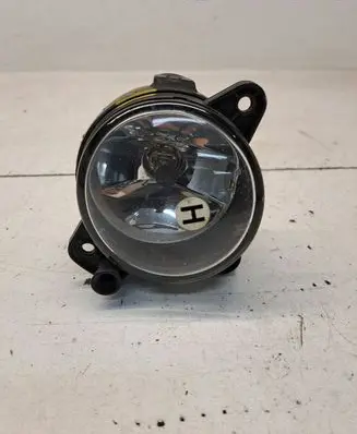 Volkswagen Cross Touran I Front fog light 271181