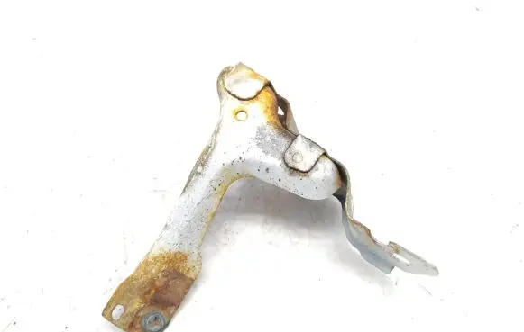Mazda 2 Fender mounting bracket