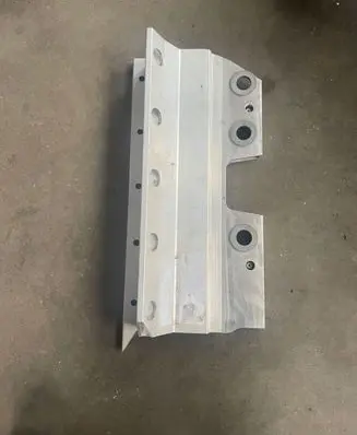 BMW X5 G05 Battery bracket 8696828