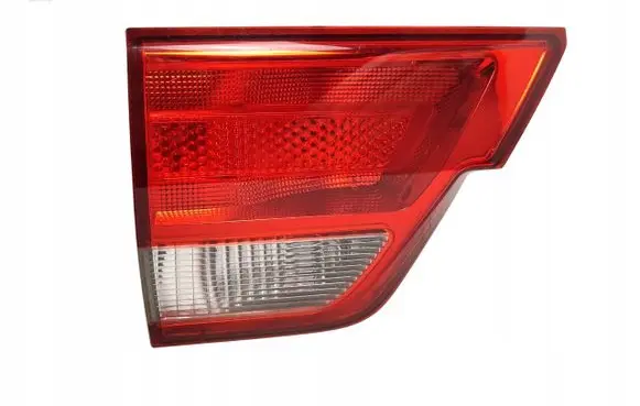 Tailgate rear/tail lights