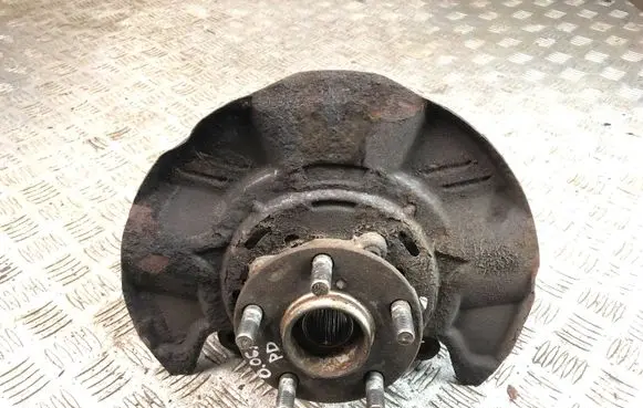 Subaru Outback Front wheel hub
