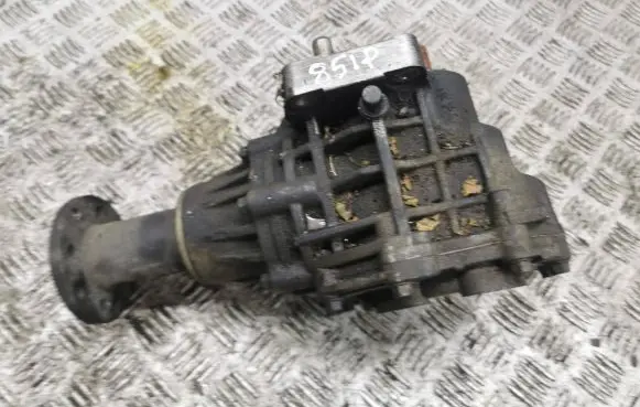 Gearbox transfer box case