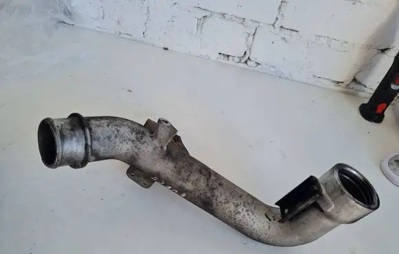Iveco Daily 3rd gen Turbo air intake inlet pipe/hose 504091121