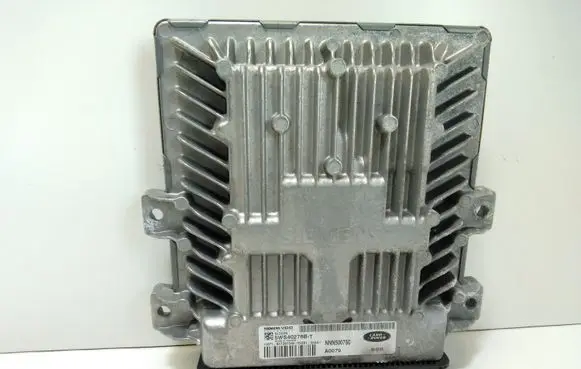 Land Rover Discovery 3 - LR3 Engine control unit/module NNN500750