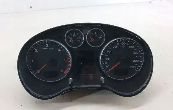 Audi A3 S3 8P Speedometer (instrument cluster) 8P0920930R