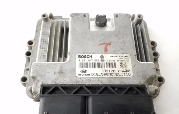 Hyundai ix35 Engine control unit/module 391202A000 0281017696