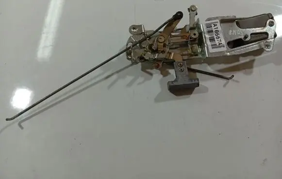 Renault Master II Front door lock 