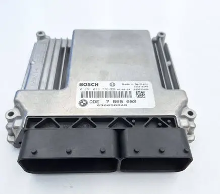 BMW 1 E81 E87 Engine control unit/module 7809002 13617809002 0281013776