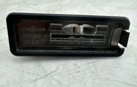 Volkswagen Golf VII Number plate light 3G5943021A