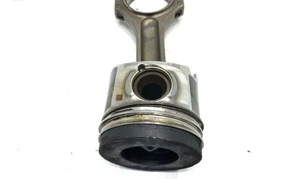 BMW 5 F10 F11 Piston with connecting rod 