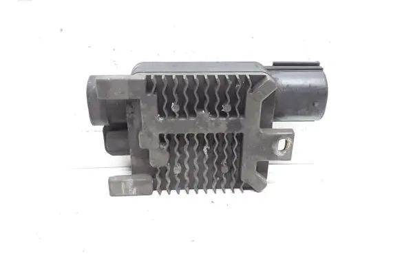 Volvo V60 Coolant fan relay 940009301