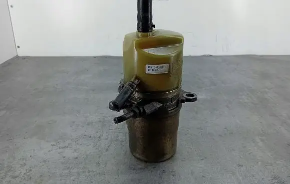 Volvo V50 Power steering pump 4N513K514DR