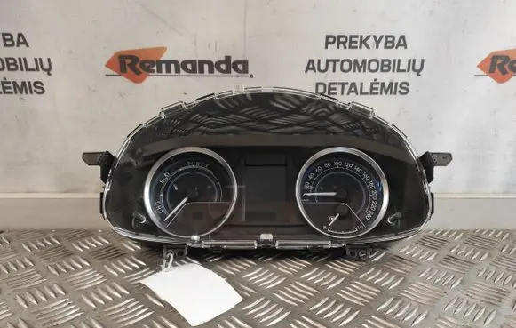 Toyota Auris E180 Speedometer (instrument cluster) 838000ZW31