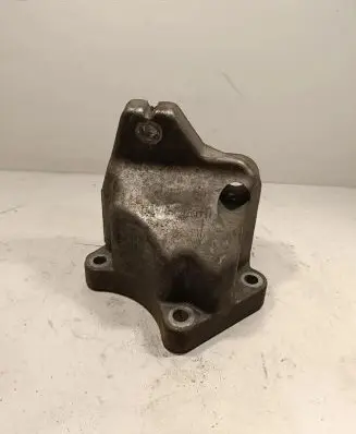 Lancia Thema Engine mount bracket 04726018AC