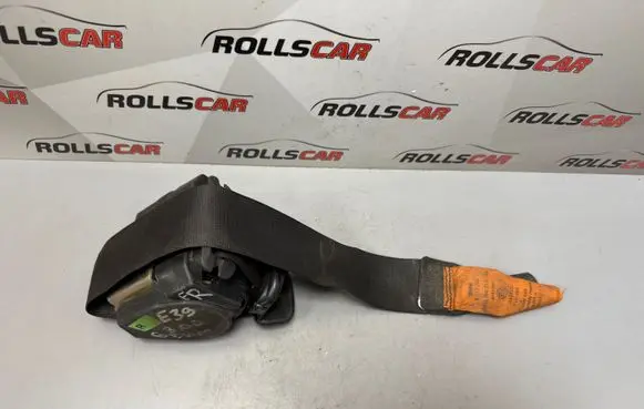 BMW 5 E39 Front seatbelt 040120 8217390
