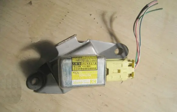 Toyota Land Cruiser (J120) Airbag deployment crash/impact sensor 8986060020