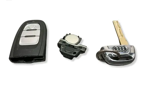Audi A4 S4 B8 8K Ignition key/card 8K0959754H