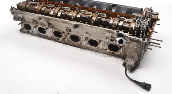 BMW 3 E46 Engine head 