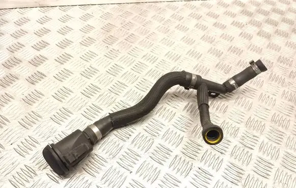 Ford Focus Oil fill pipe 9684359980