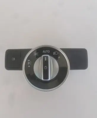 Mercedes-Benz CLA C117 X117 W117 Light switch A2129050551