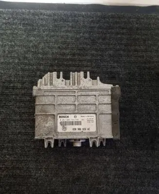 Volkswagen Polo III 6N 6N2 6NF Engine control unit/module 0261203744 26SA3645 030906026AC