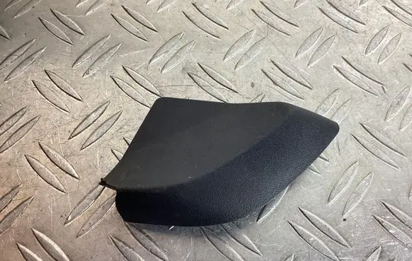 Lexus RX 450H Rear seat side bottom trim 62526740A0