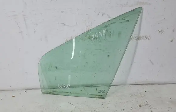 Renault Scenic I Front door vent window glass four-door 