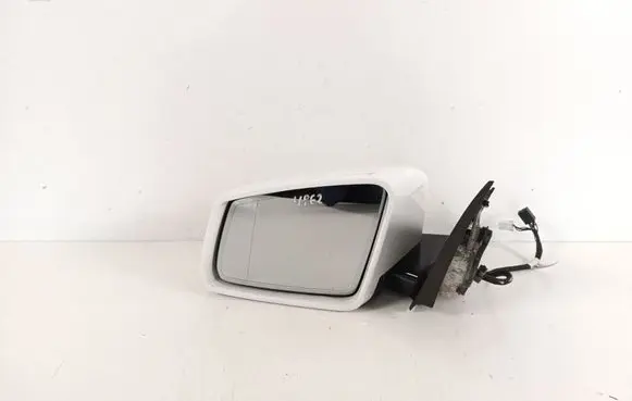 Mercedes-Benz E W212 Front door electric wing mirror 