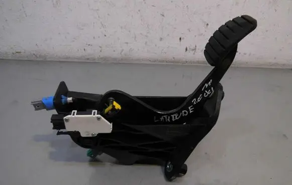 Clutch pedal