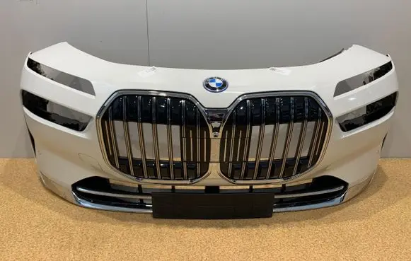 BMW 7 G70 Front bumper