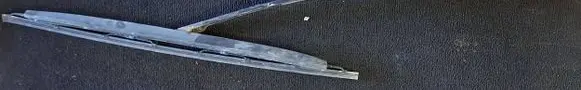 BMW 5 E39 Front wiper blade arm 102087