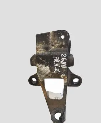Mazda 6 Engine mount bracket