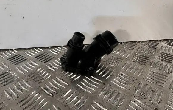 BMW 7 F01 F02 F03 F04 Engine coolant pipe/hose 7800048