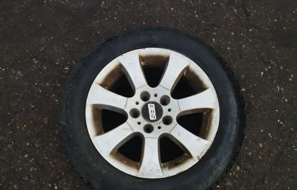 R16 alloy rim