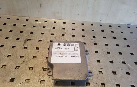 Volkswagen PASSAT B5 Airbag control unit/module 6Q0909605