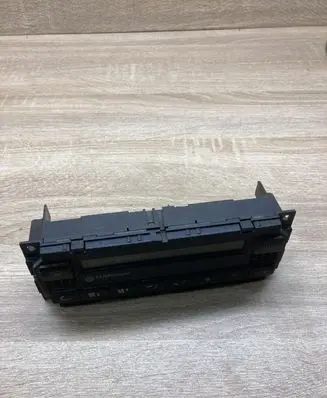 Volkswagen PASSAT B5 Climate control unit 