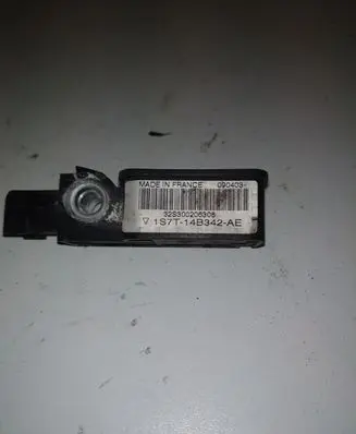 Ford Mondeo Mk III Airbag deployment crash/impact sensor 1S7T14B342AE