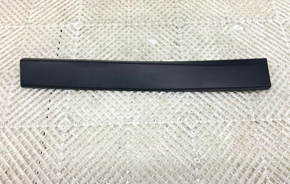 BMW X1 F48 F49 Rear door trim (molding) 7352093
