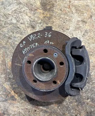 Renault Master III Front wheel hub