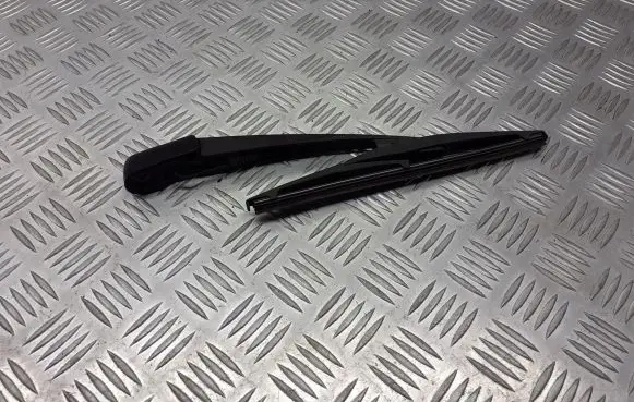 Suzuki Swift I Rear wiper blade arm BRAK