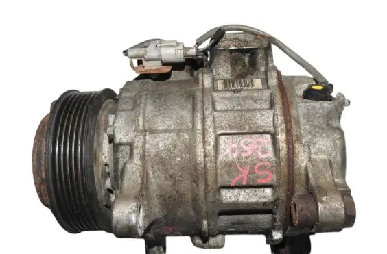 BMW 4 F32 F33 Air conditioning (A/C) compressor (pump) 9330825