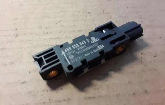 Audi A8 S8 D3 4E Airbag deployment crash/impact sensor 4B0959643D