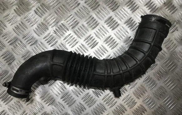 Renault Megane II Intercooler hose/pipe 8200500384a