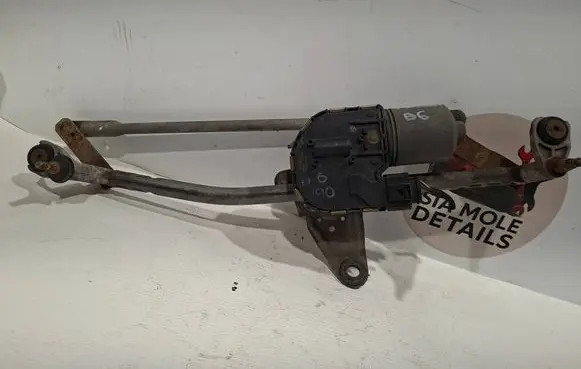 Volkswagen PASSAT B6 Front wiper linkage and motor 0390241791 3C1955119