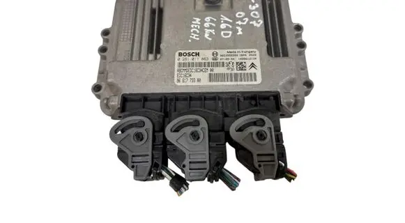 Peugeot 307 Engine control unit/module 9653958980 0281011863 9661773380