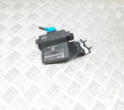Volkswagen PASSAT B6 Gateway control module 3C0907530C 3C0907951A 402063