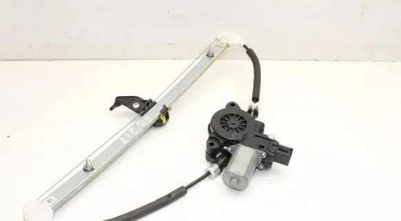 Mazda 3 II Rear window lifting mechanism without motor BHN95858X