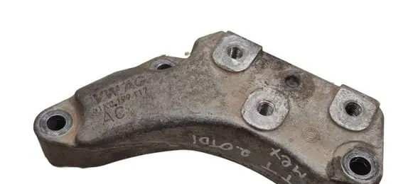 Audi TT TTS Mk2 Gearbox mounting bracket 1K0199117