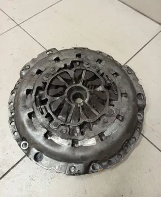 Audi A4 S4 B7 8E 8H Pressure plate 124038810 324033410