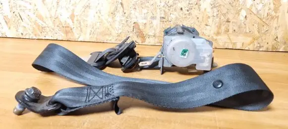 KIA Ceed Rear seatbelt 89810201h500